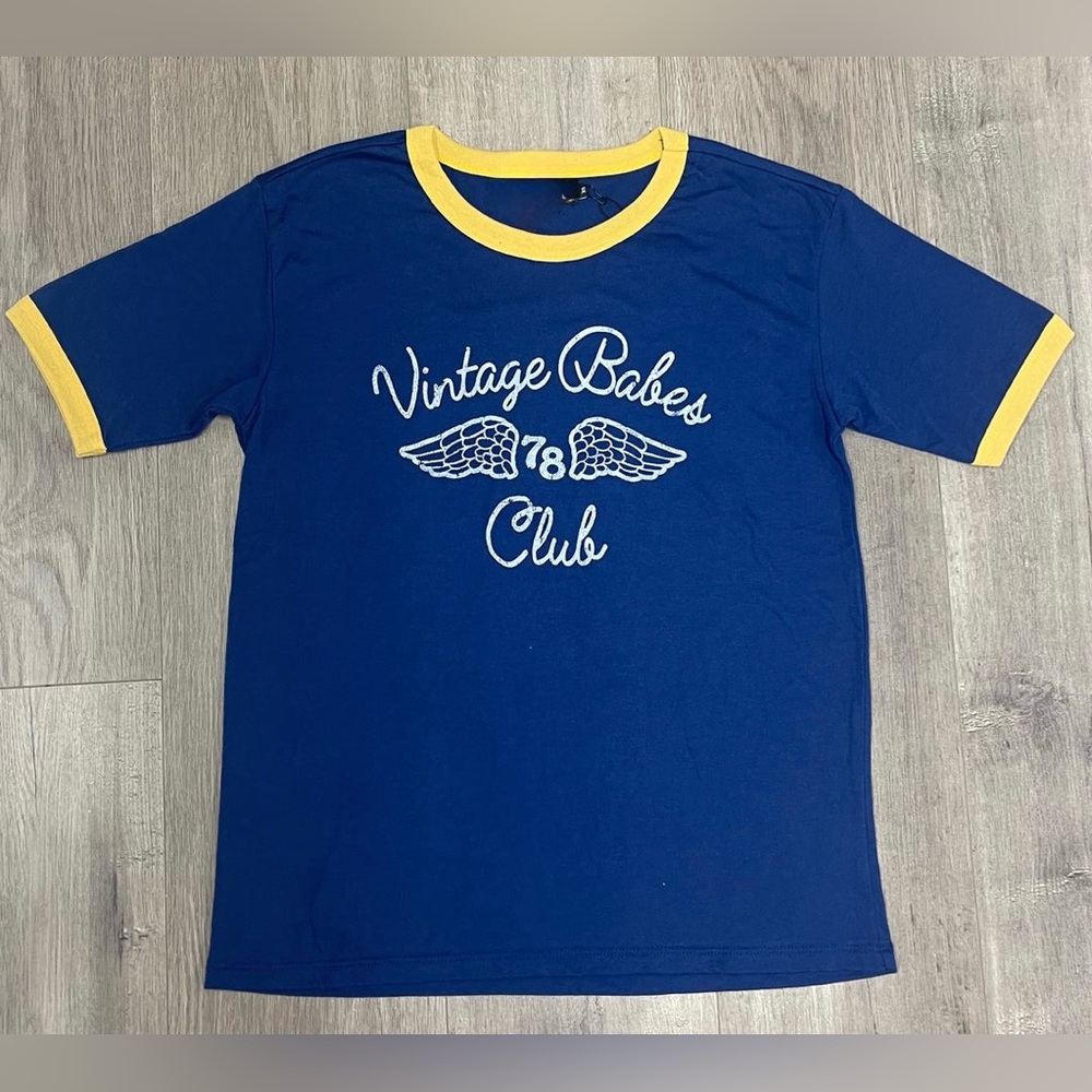 Girl Dangerous Vintage Babes Club Graphic Print Ringer Tee Shirt Women’s Size M